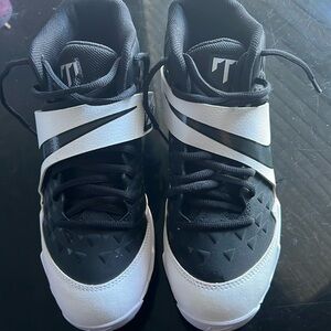 Nike fastflex football cleats